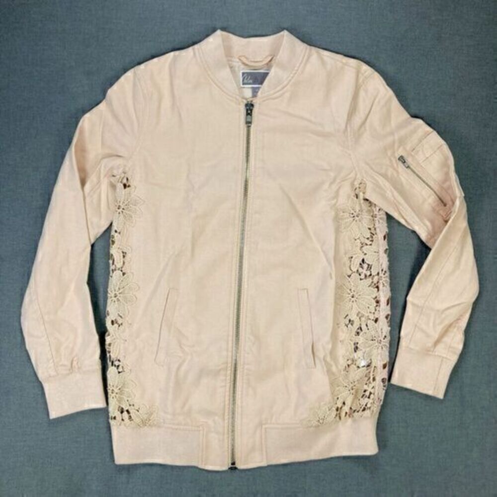 Chelsea28 Floral Lace Back Bomber Jacket Size X-Small Boho Coastal Cottagecore‎